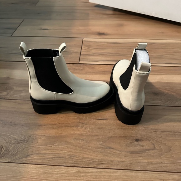 The Marie Chelsea bootie endured a comfortable slip on - Picture 1 of 3